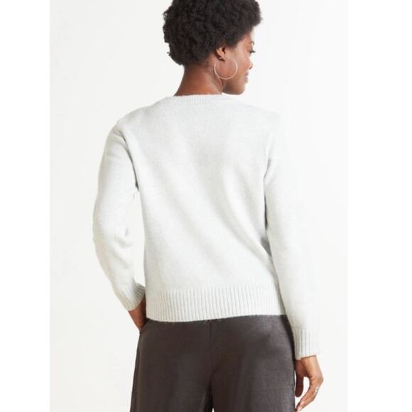 EVEREVE Arianna Lurex Shoulder Pullover Crewneck Sweater in Icicle Grey - Picture 3 of 11